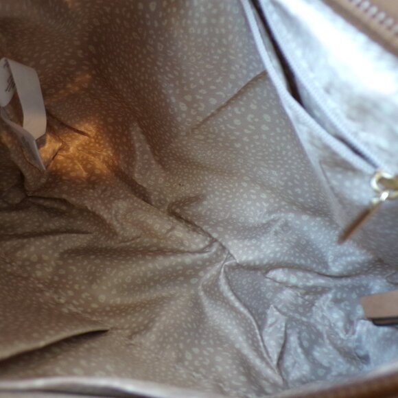 Violet Ray Faux Suede Crossbody Hand Bag Purse Expandable Bottom - Picture 5 of 12